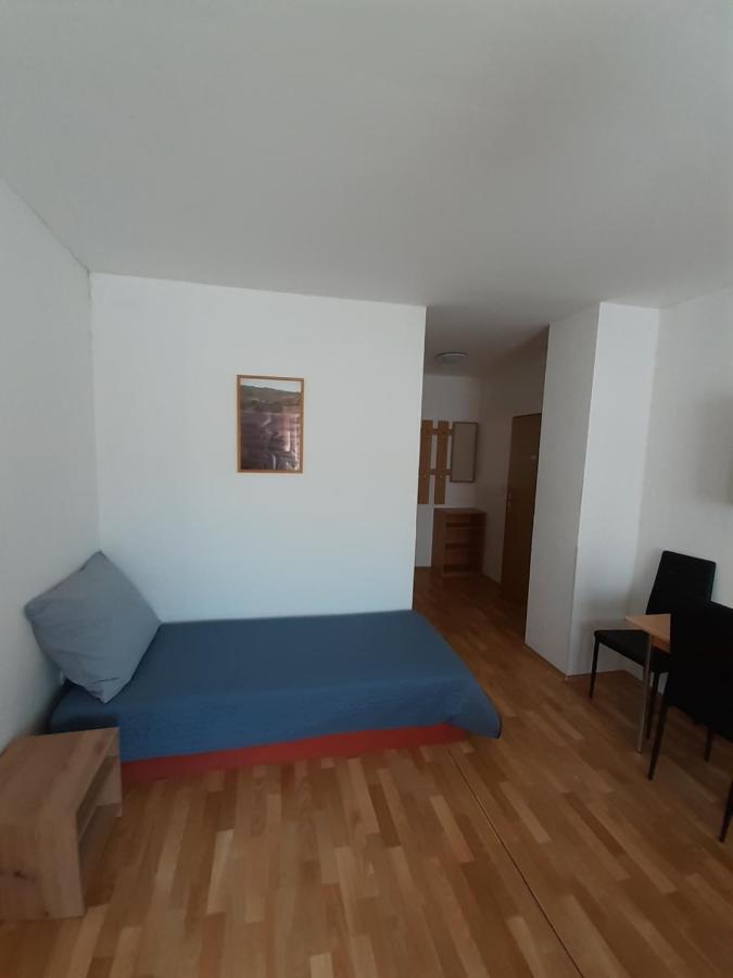 Penzion Fontana Mikulov Luaran gambar