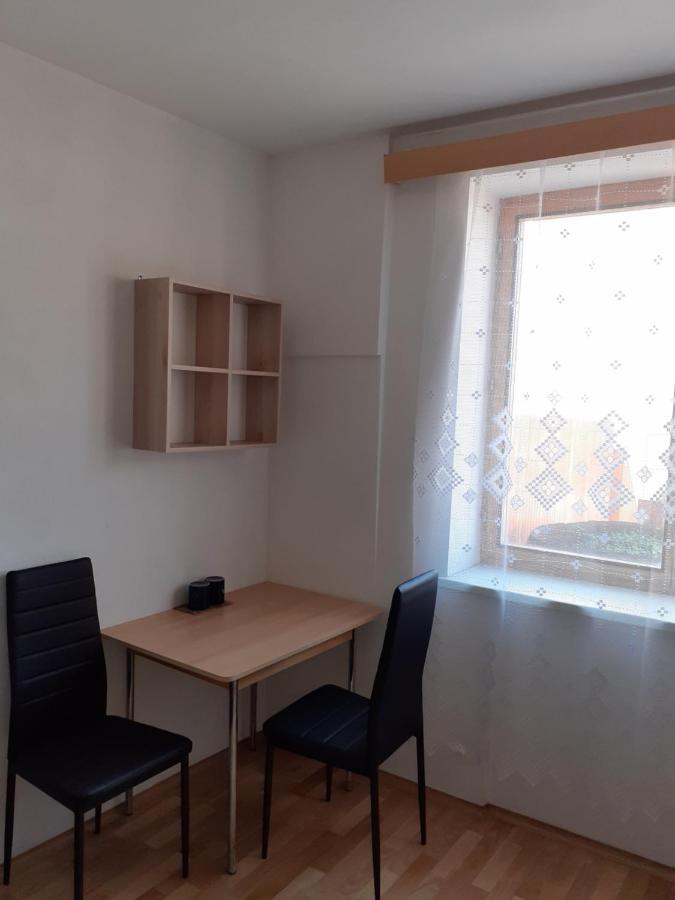 Penzion Fontana Mikulov Luaran gambar