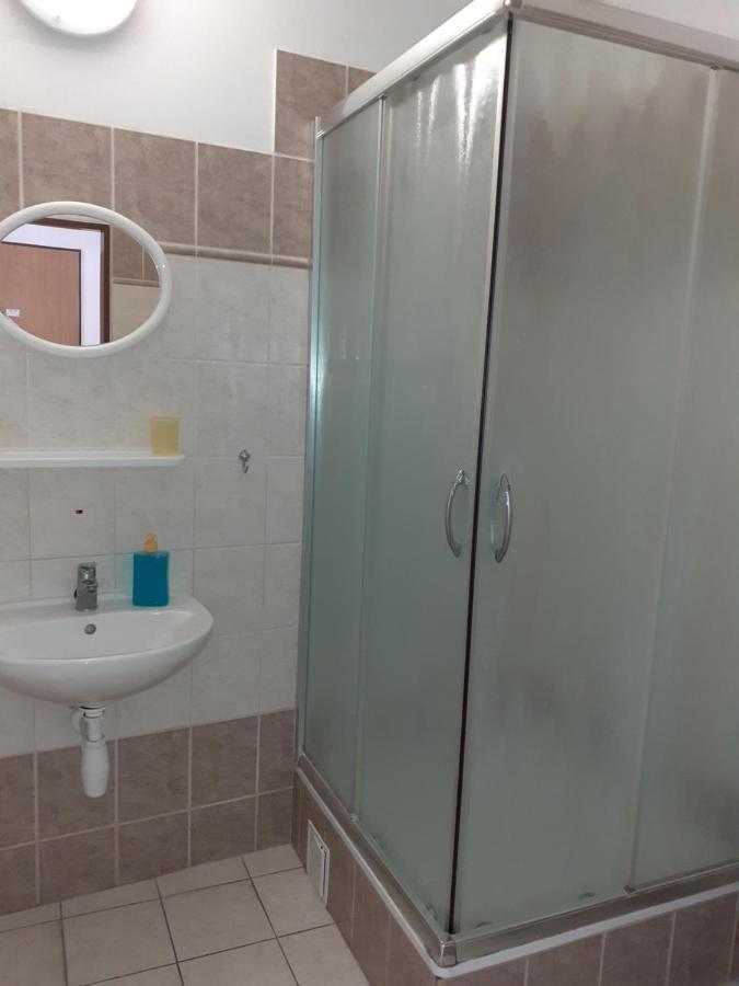 Penzion Fontana Mikulov Luaran gambar