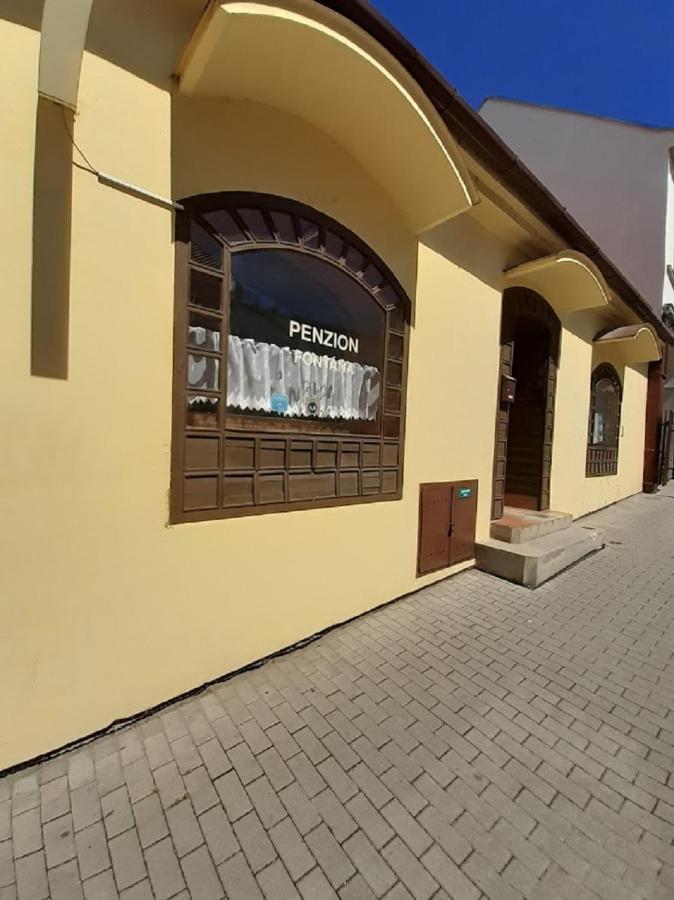 Penzion Fontana Mikulov Luaran gambar