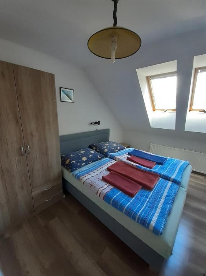 Penzion Fontana Mikulov Luaran gambar